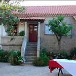 Family House With Mountain View In בית נופש ווזלה