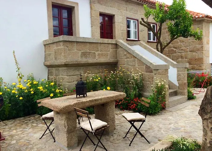 Family House With Mountain View In Vouzela