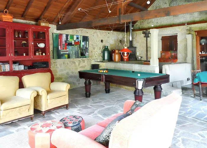 Family House With Mountain View In Hébergement de vacances Vouzela